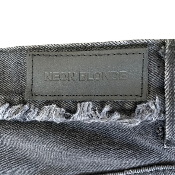 NEON Blonde Siren Mum Fit High Rise Denim Jeans Frayed Black Wash Women's 28 - Picture 12 of 16